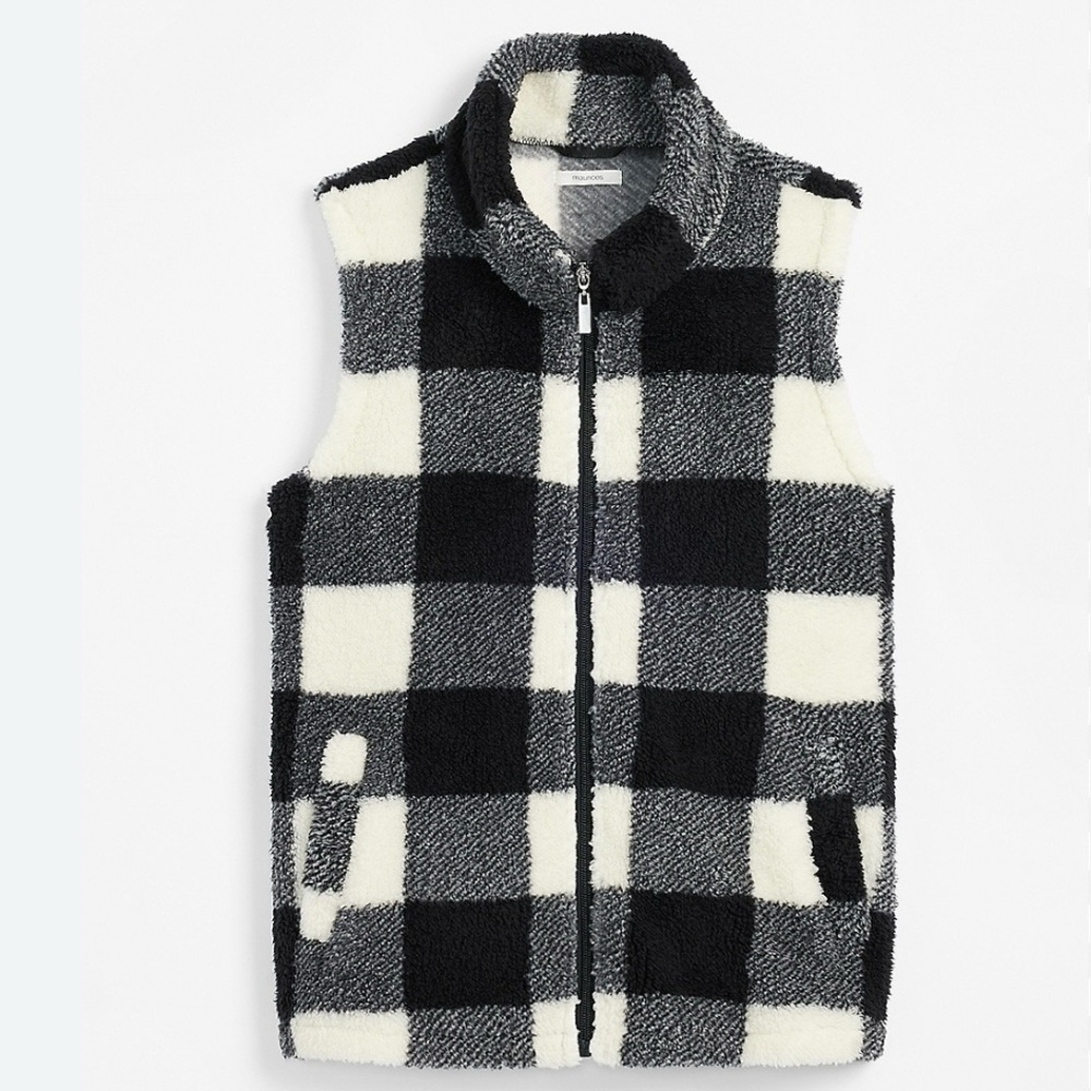 MAURICES Favorite Sherpa Vest-NWT 🖤🤍💥Final Price💥